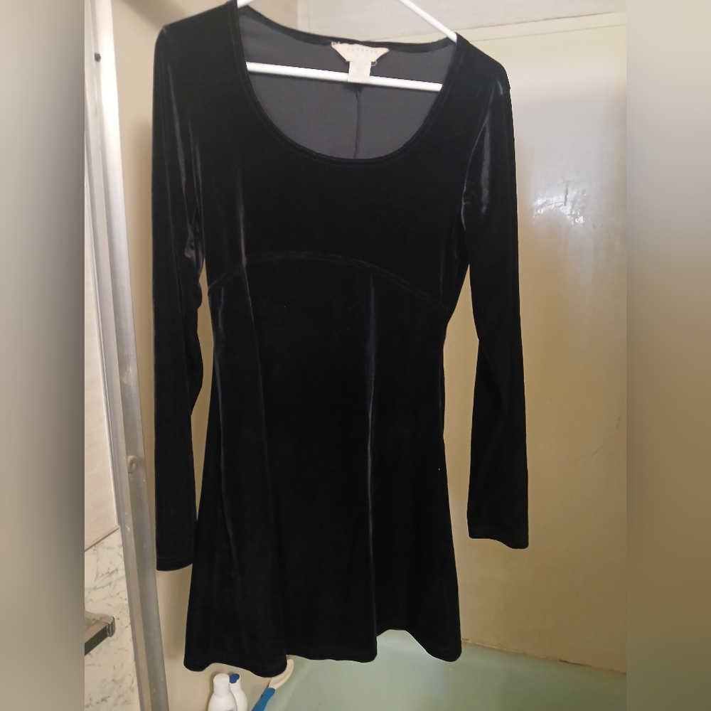 Express Black Velvet Dress Size 5/6